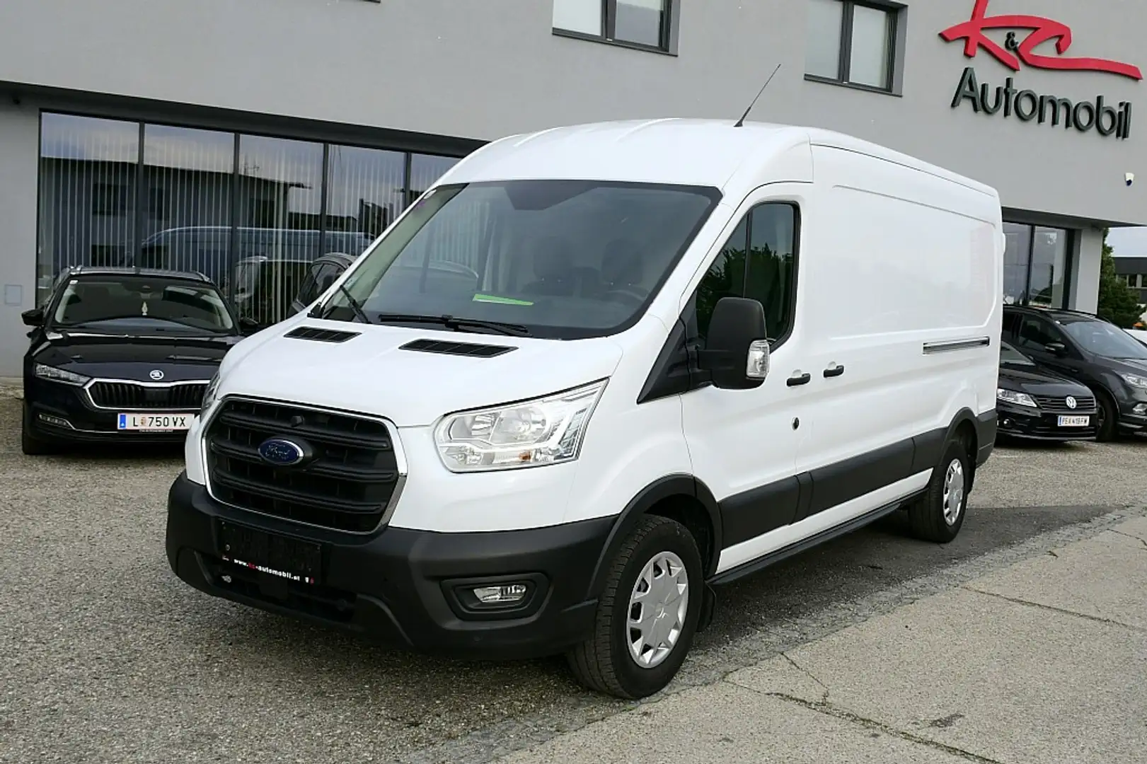 Ford Transit Transit Kasten 2,0 EcoBlue L3H2 350 Trend Černá - 1