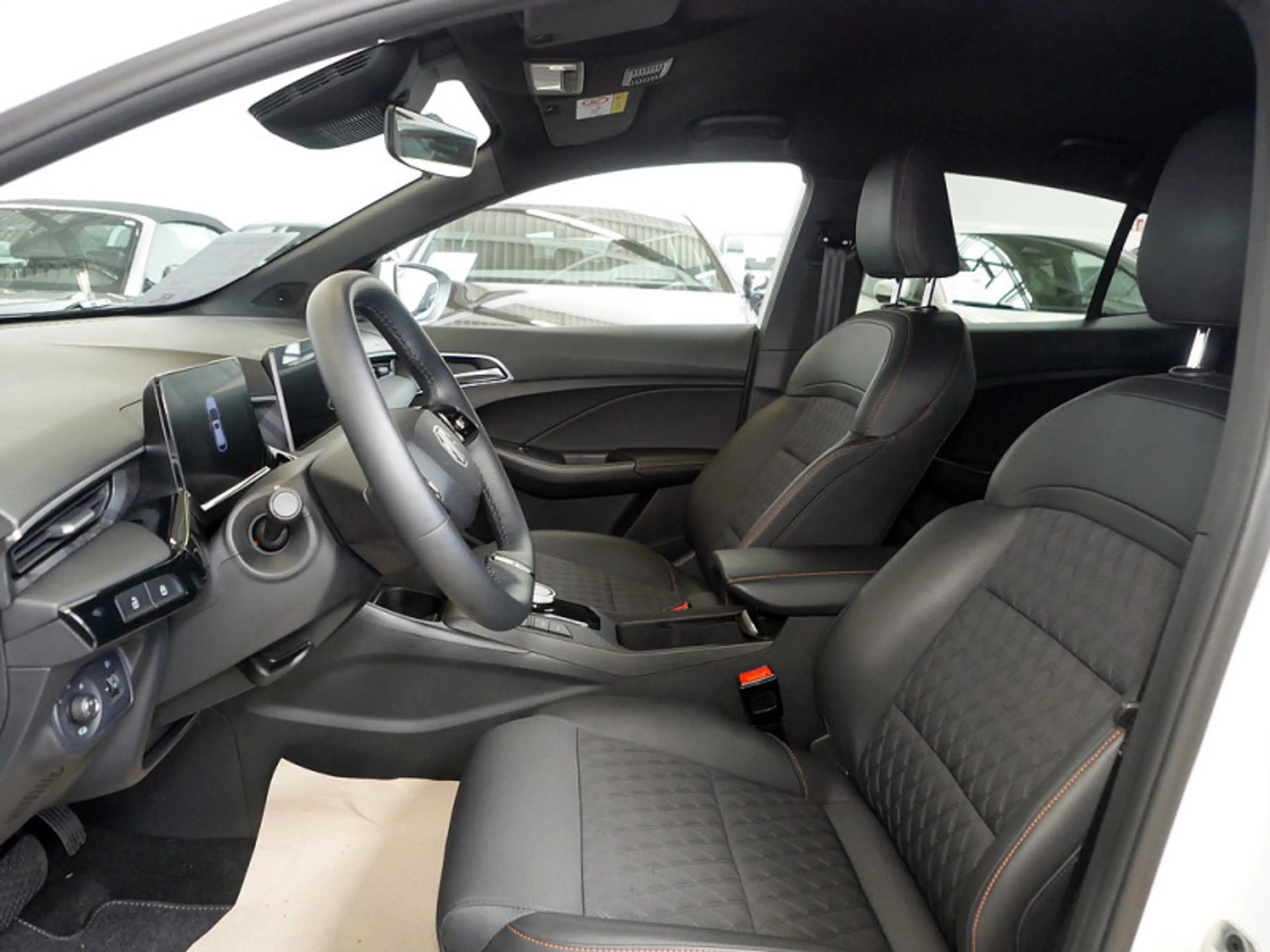 MG MG3 1.5 Hybrid+ Luxury SPUR — photo 14
