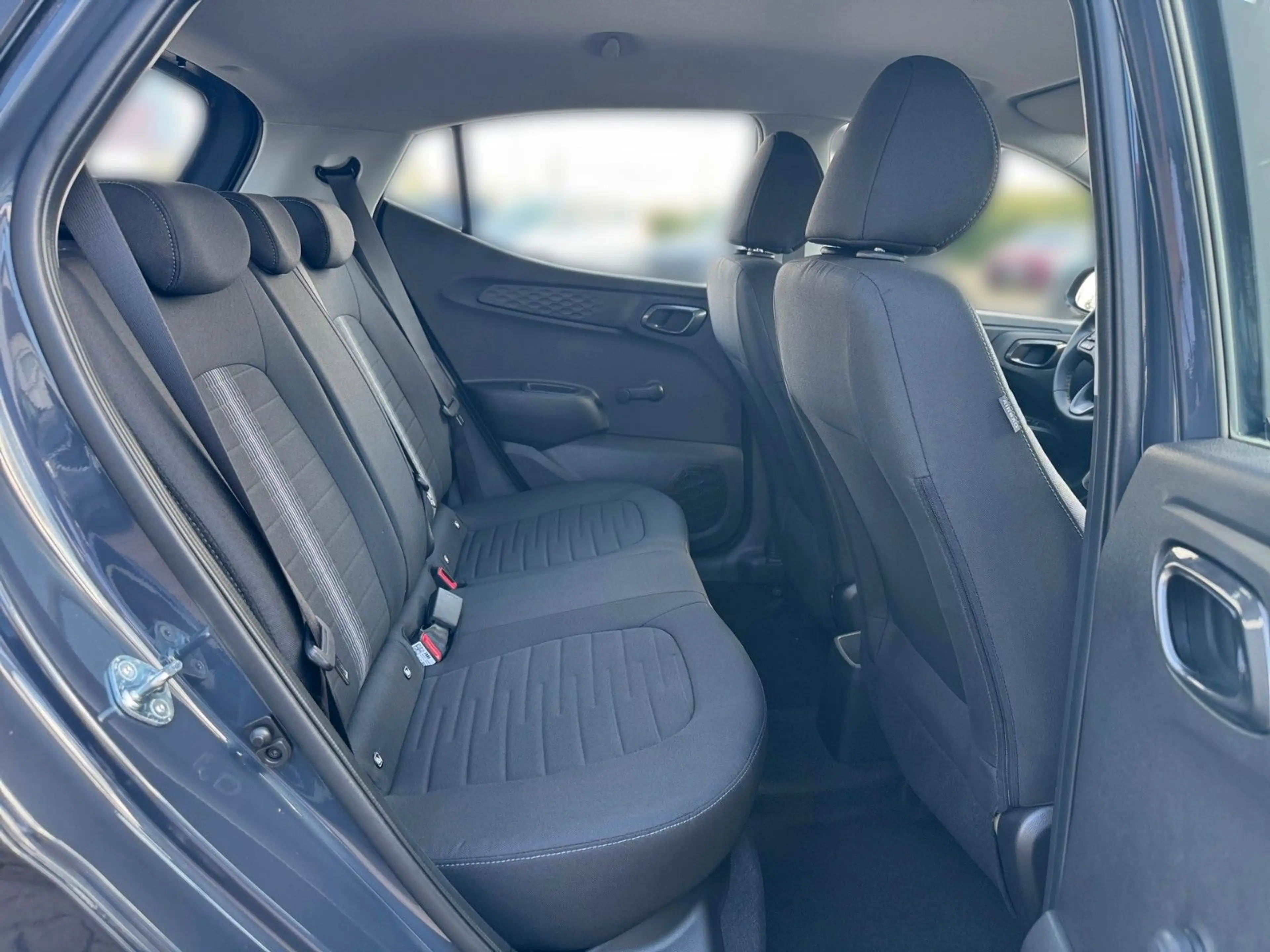 Hyundai i10 1.2 AT Trend NAVI KAMERA DAB APP — photo 13