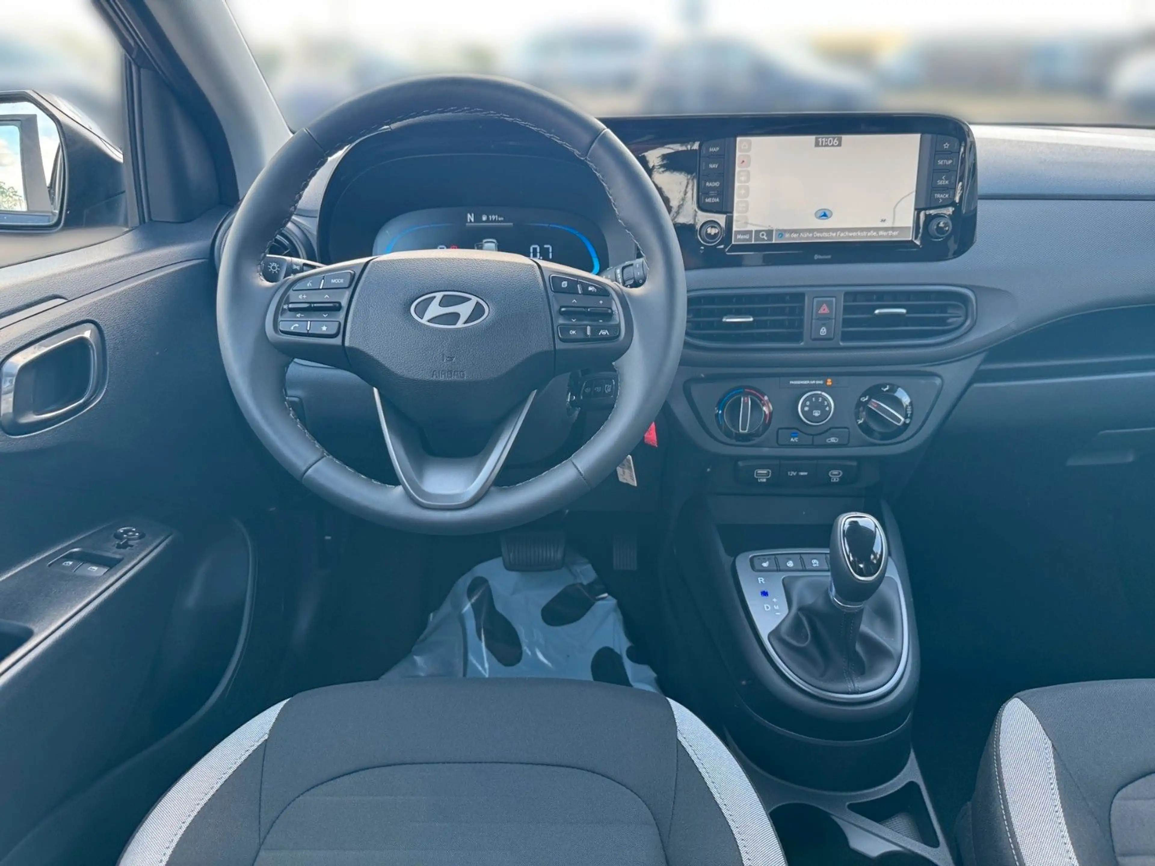 Hyundai i10 1.2 AT Trend NAVI KAMERA DAB APP — photo 10