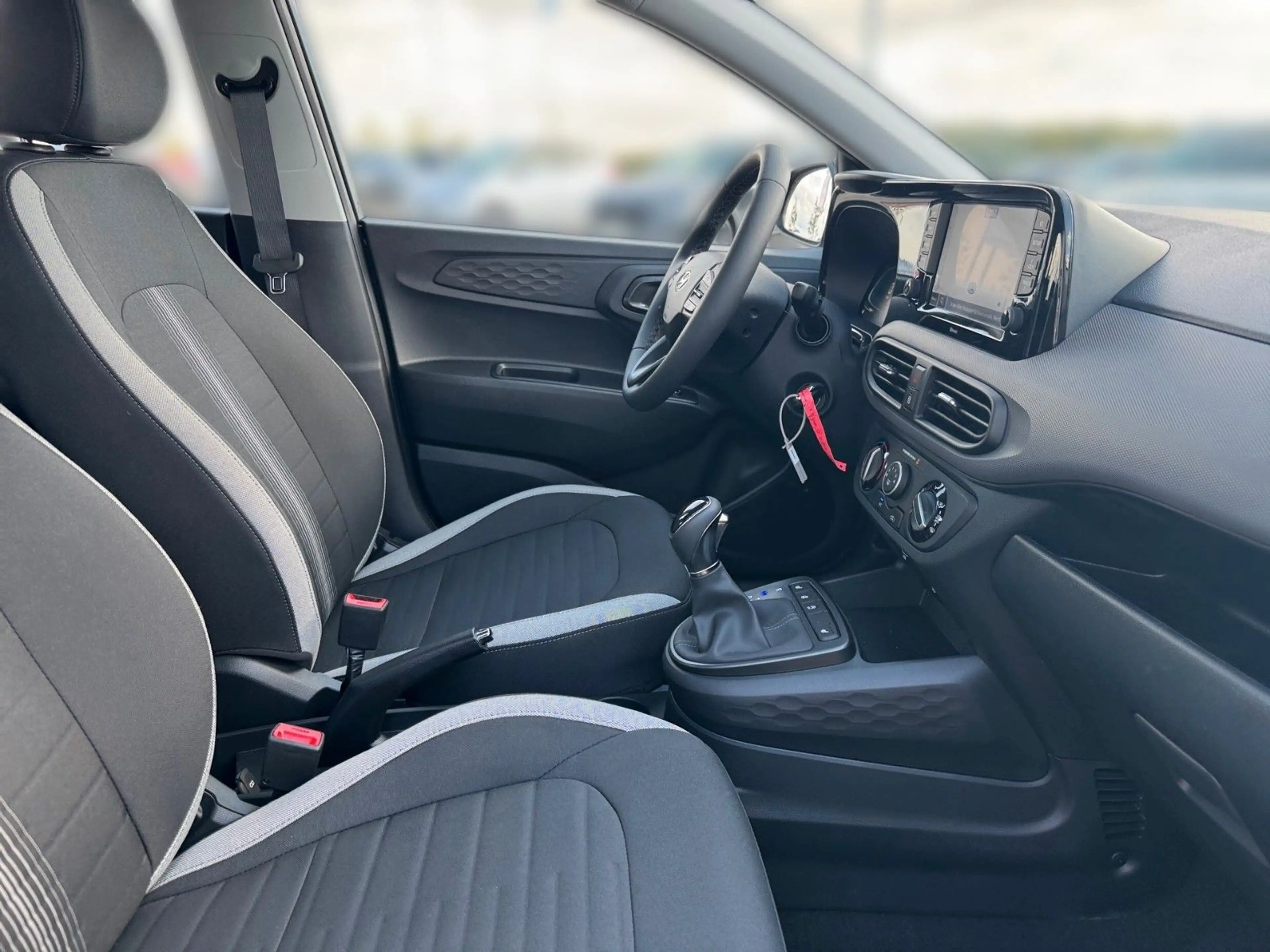 Hyundai i10 1.2 AT Trend NAVI KAMERA DAB APP — photo 14