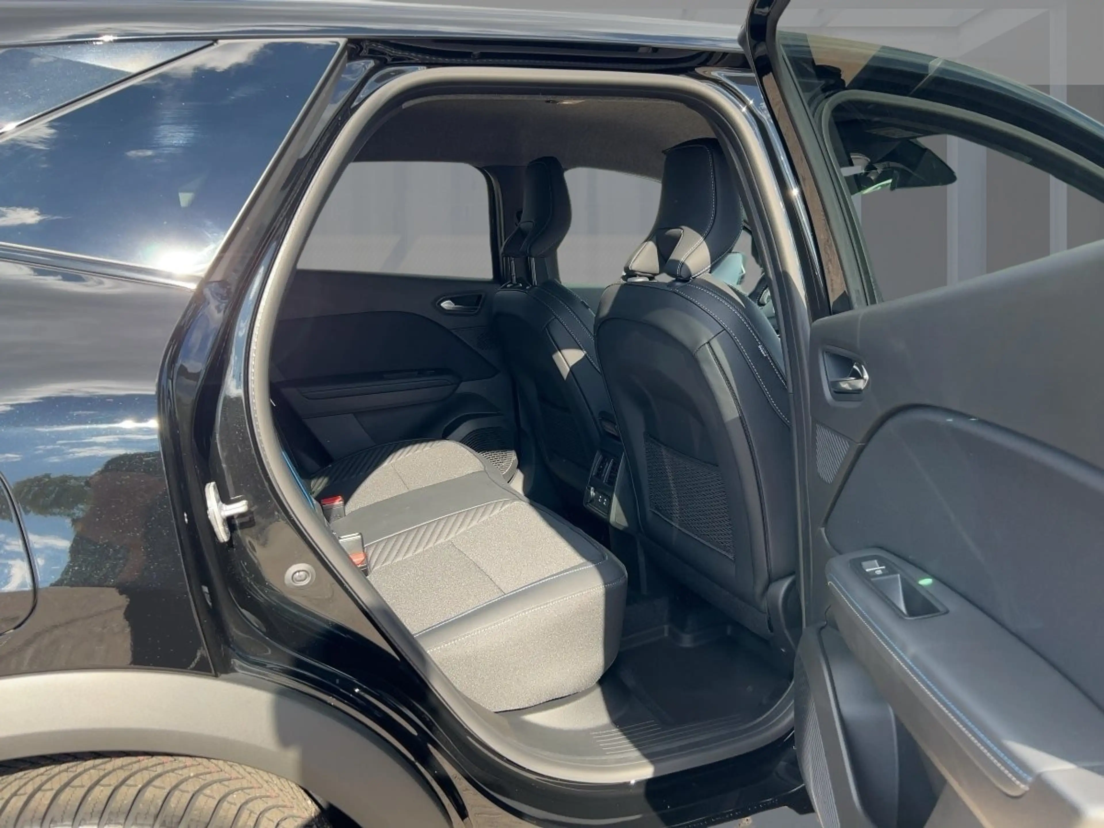 Renault Symbioz Esprit Alpine Mild Hybrid 140 PDC KLIMA BT — photo 9