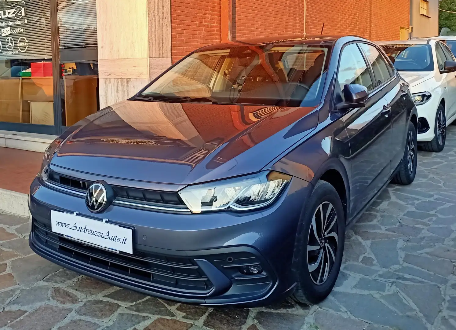 Volkswagen Polo 1.0 tsi Life 95cv - 1