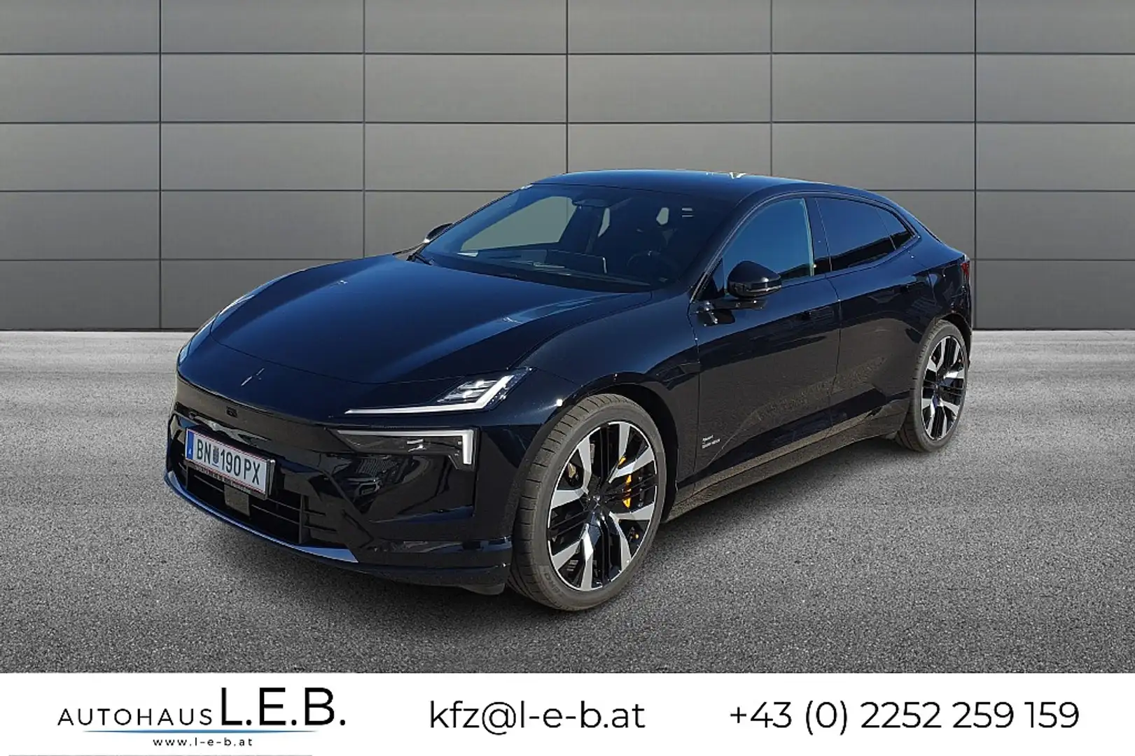 Polestar Polestar 4 Long Range 100kWh Dual Motor Schwarz - 1