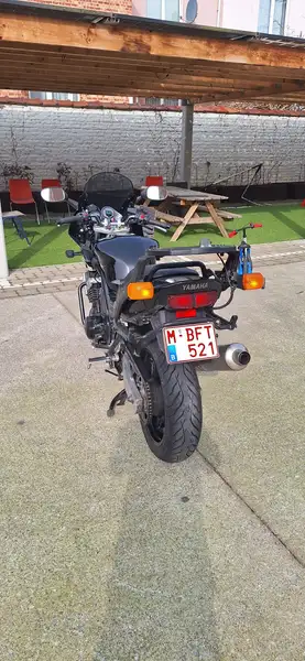 Yamaha FZS 600 - foto 8