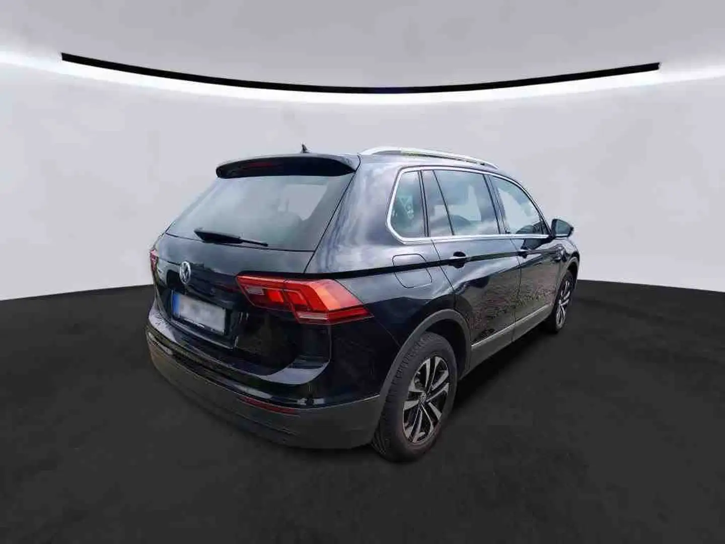Volkswagen Tiguan Comfortline 4Motion 2.0TDI 110KW DSG AHK Zwart - 2