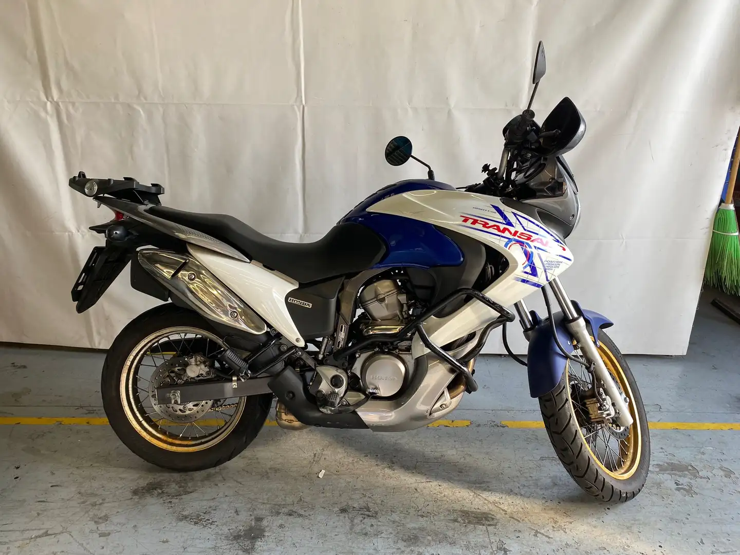 Honda Transalp 700 - SOLO EXPORT Biały - 1