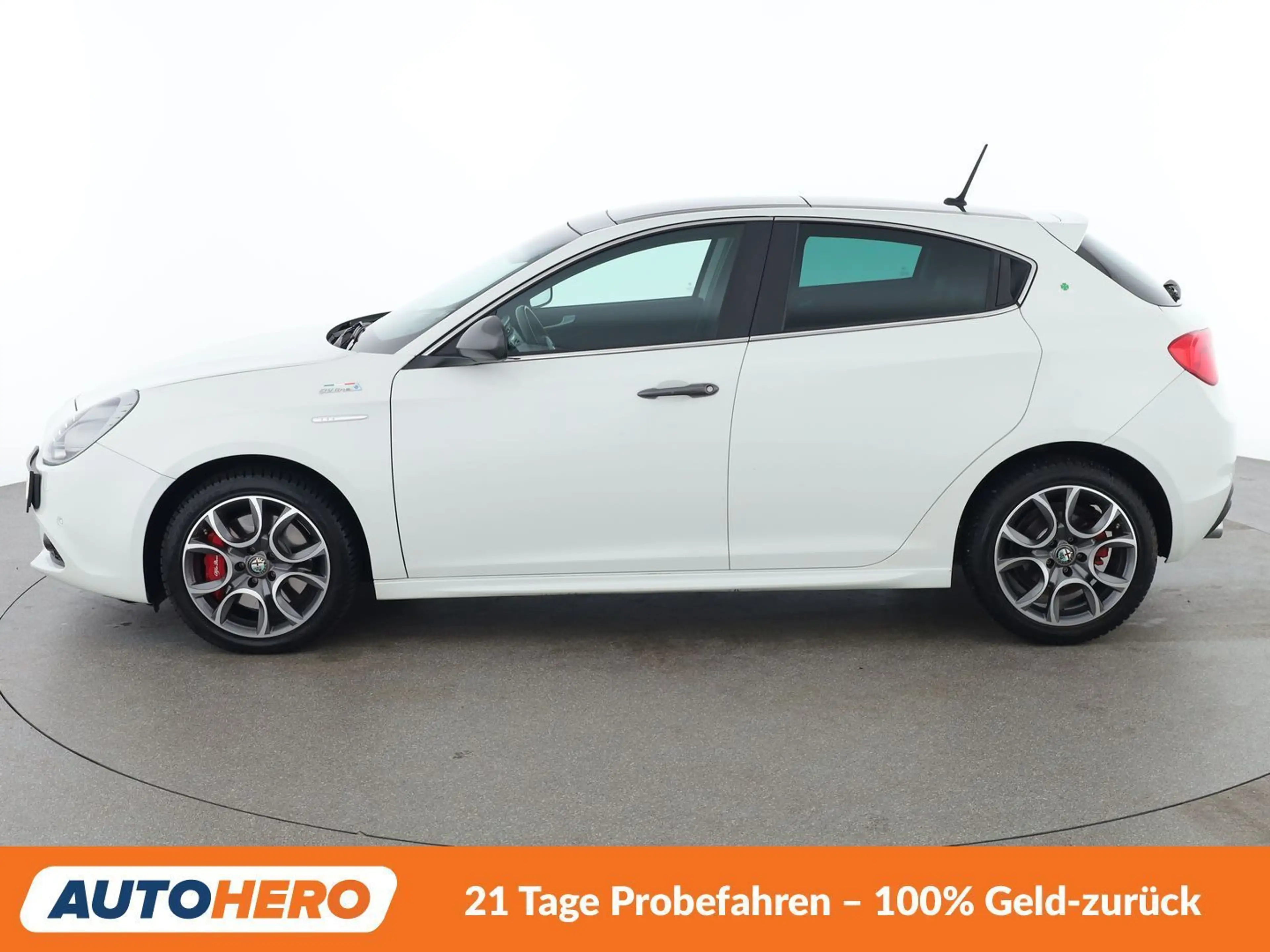 Alfa Romeo Giulietta 2.0 JTDM Exclusive — photo 3