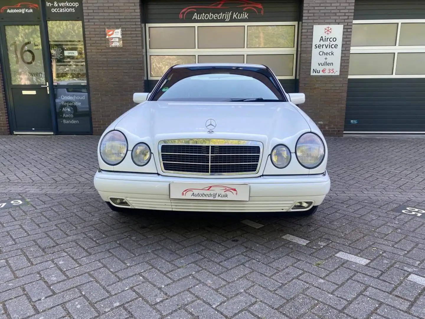 Mercedes-Benz E 200 benzine automaat concoursstaat vol optie,s White - 2