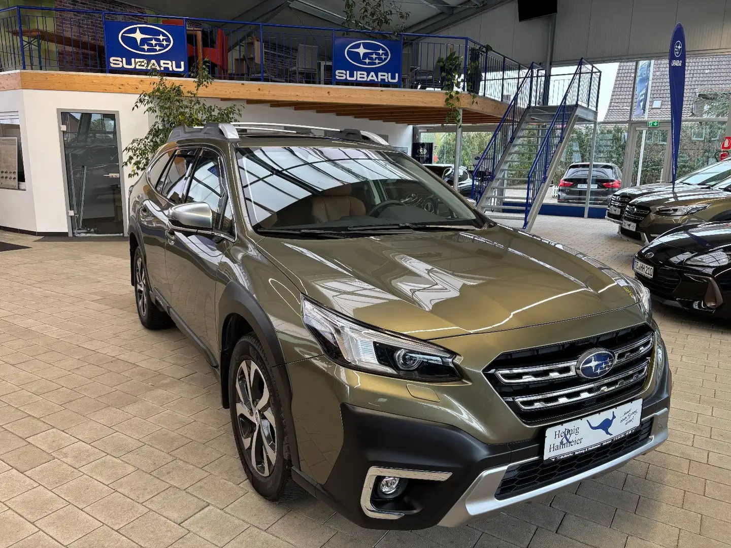 Subaru OUTBACK Outback Platinum Grün - 1