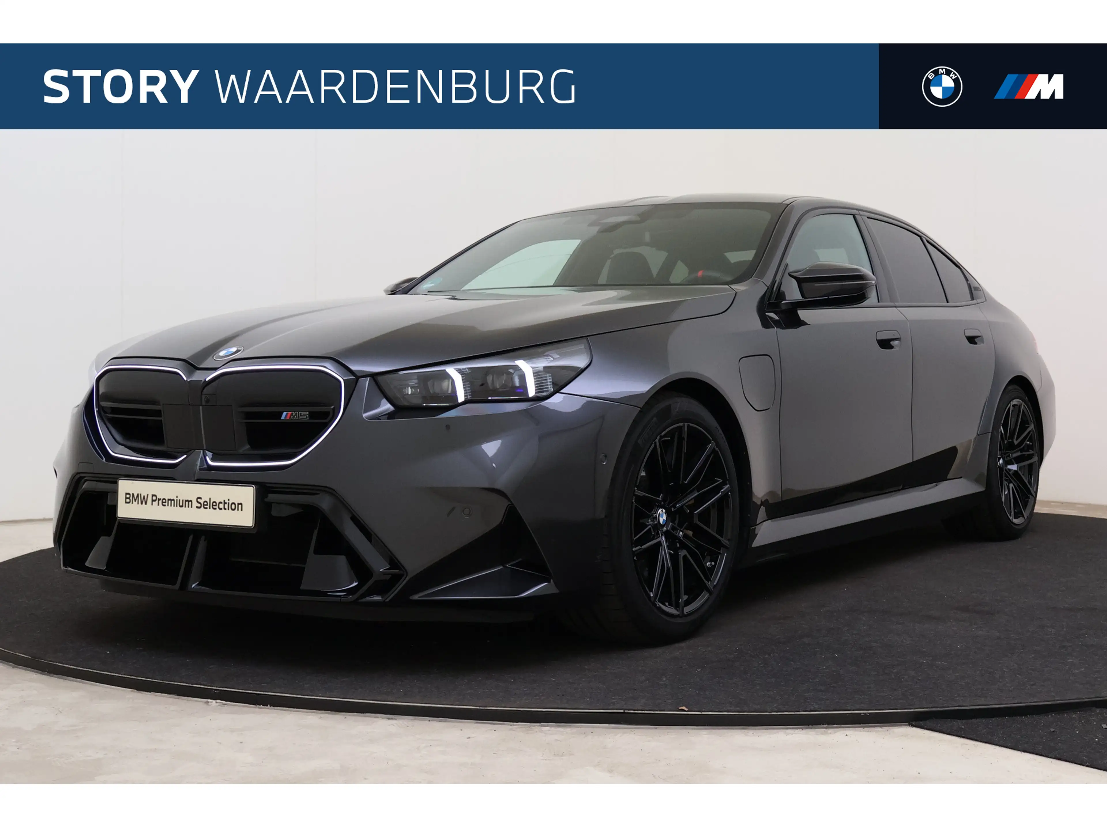 BMW M5 Automaat / M Drive Professional / Carbon Pack / Co