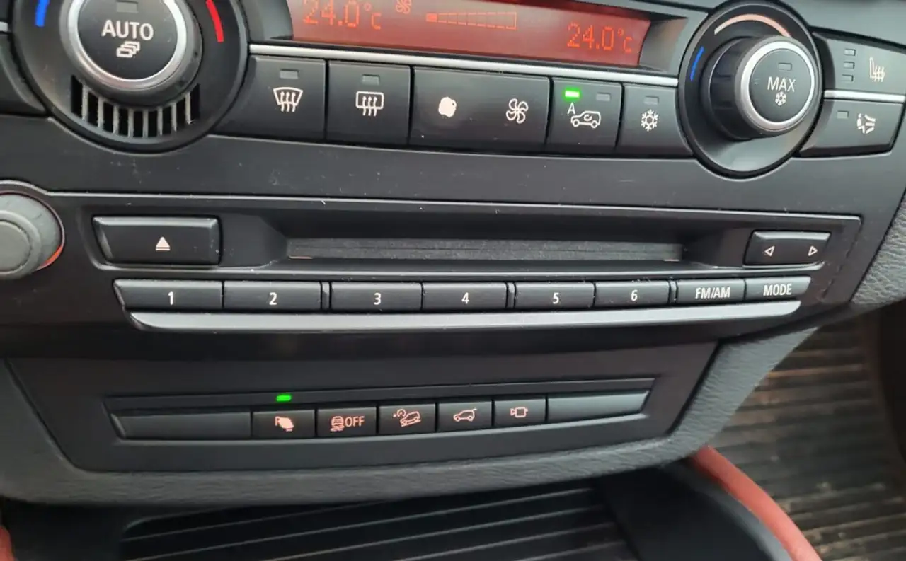 BMW X6 снимка BMW X6