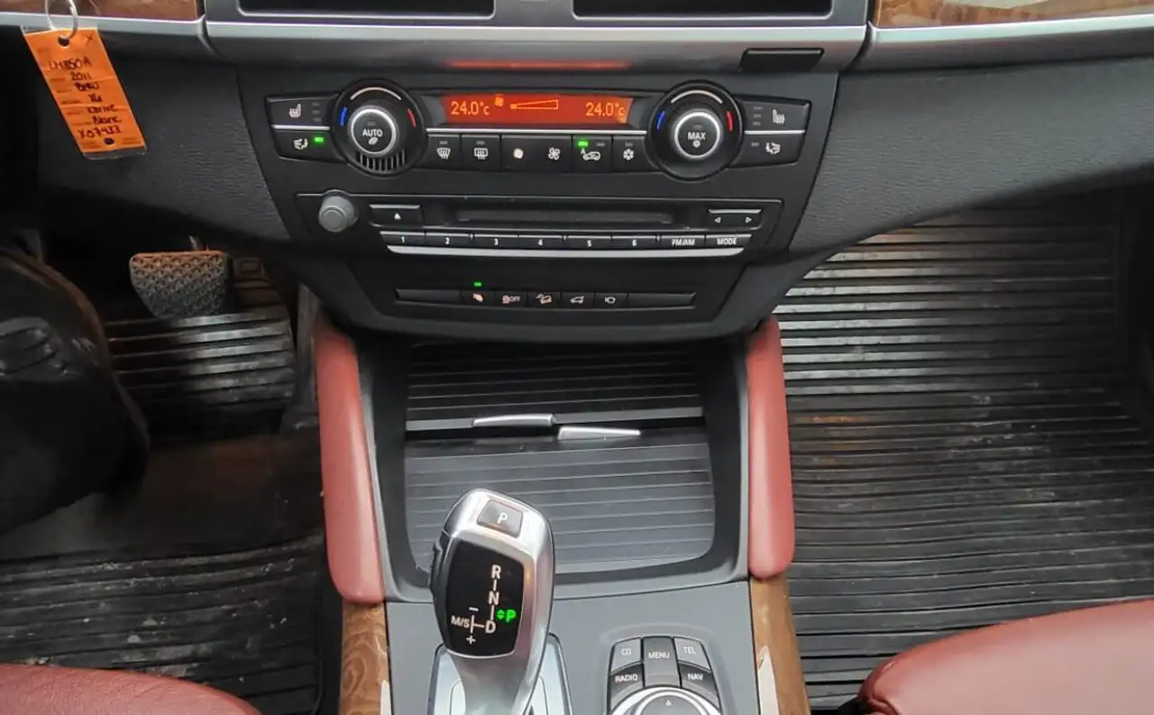 BMW X6 снимка BMW X6