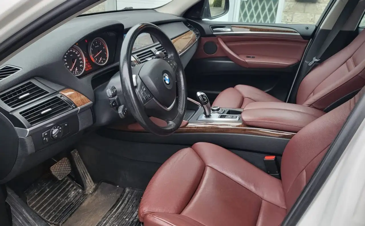 BMW X6 снимка BMW X6