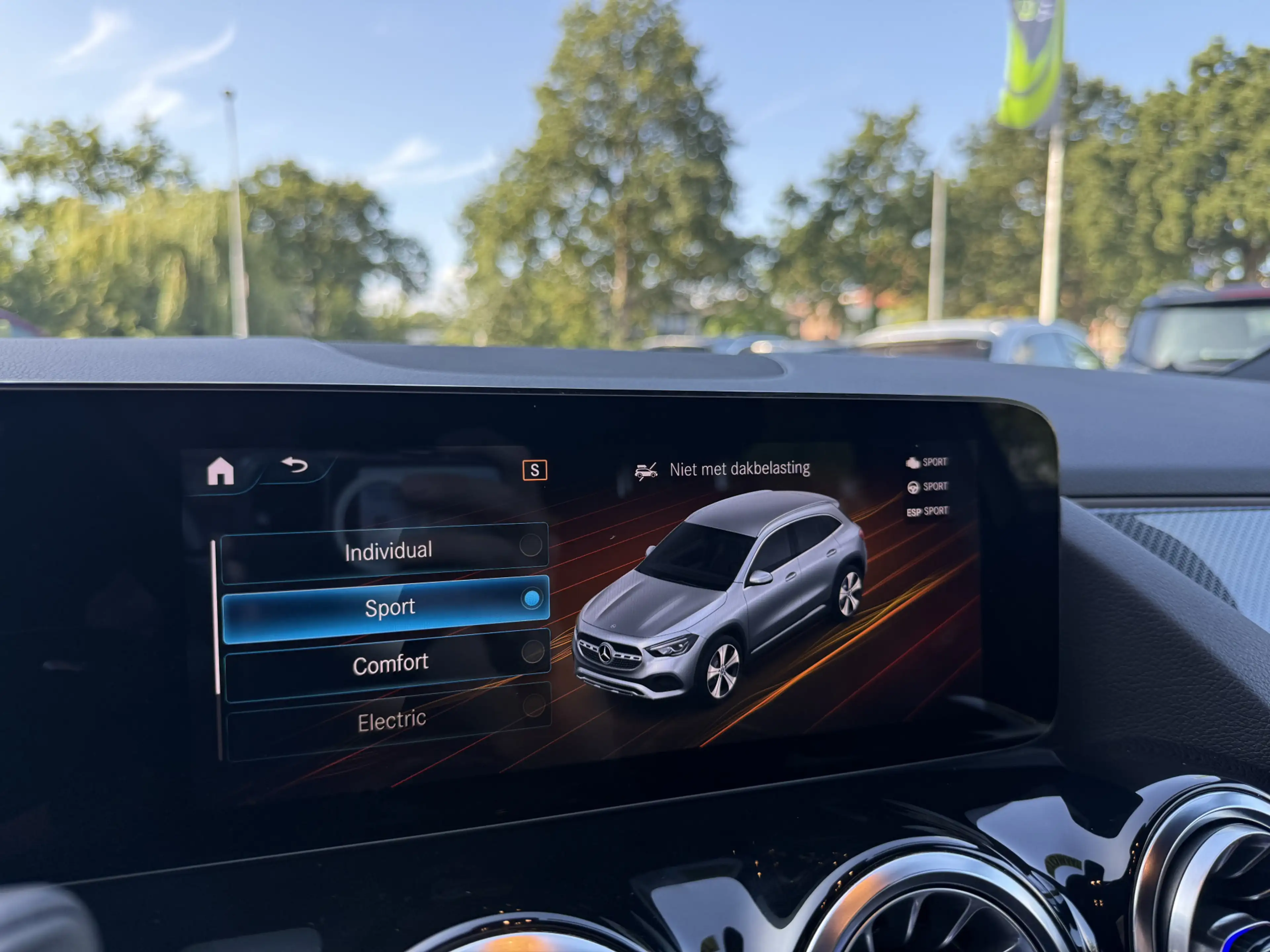 Mercedes-Benz GLA 250 e Business Solution AMG Limited | AUTOMAAT | TREKH — photo 24