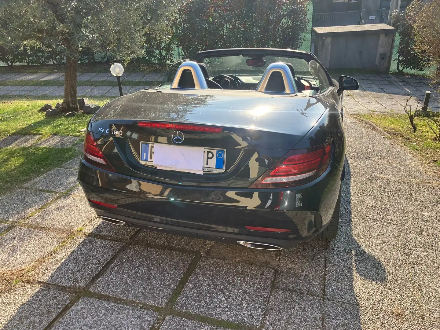 Mercedes-Benz SLC 180 AMG Line - 2