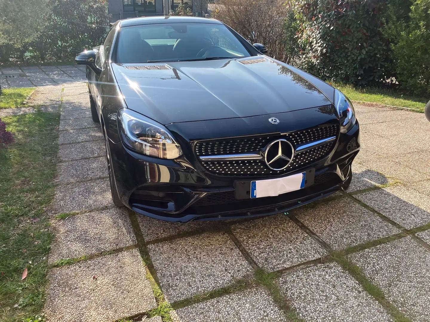 Mercedes-Benz SLC 180 AMG Line - 1