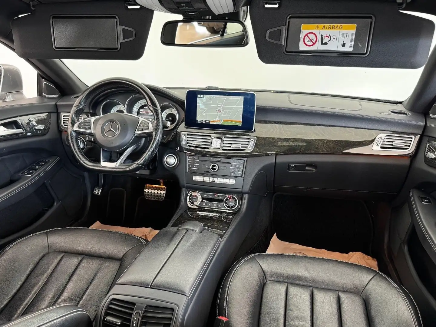 Mercedes-Benz CLS 350 d BlueTec 4Matic AMG-Line|360°|MULTIBEAM| Zilver - 2