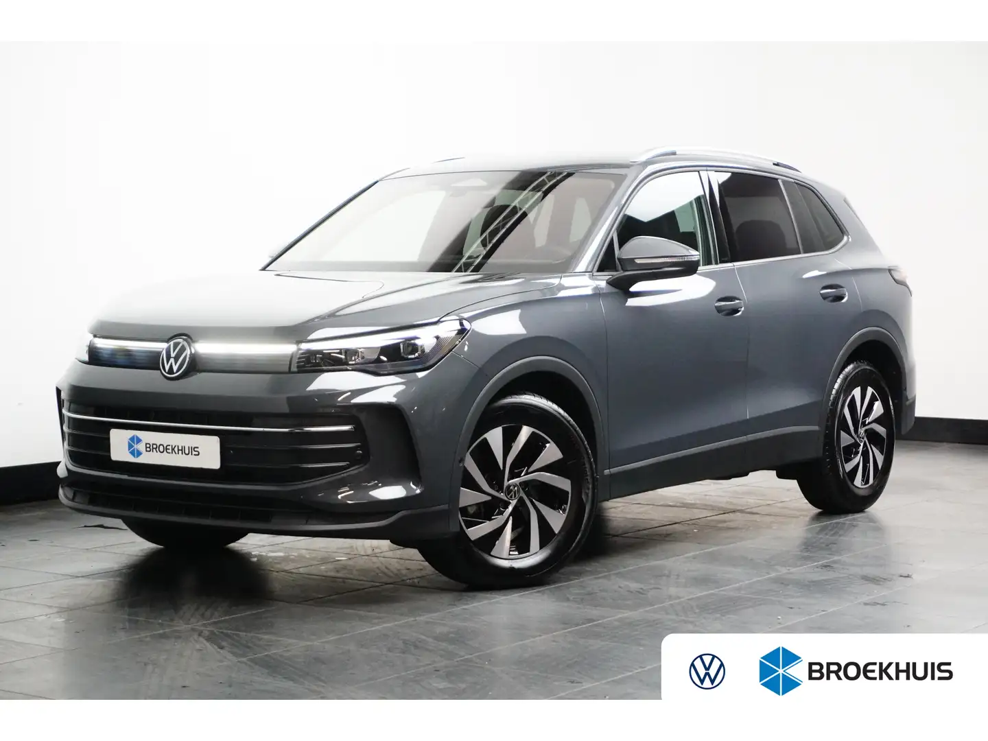Volkswagen Tiguan 1.5 eTSI 150 pk Life | Wegklapbare Trekhaak | Acht Gris - 1