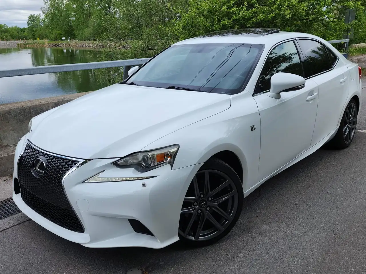 Lexus IS fotografie Lexus IS