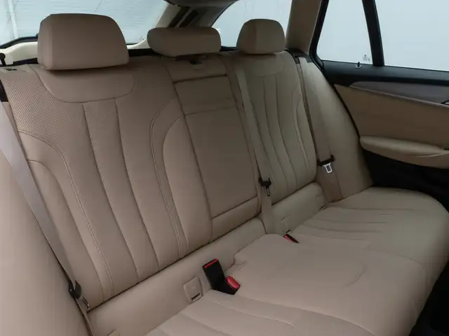 BMW 5 Series view 29