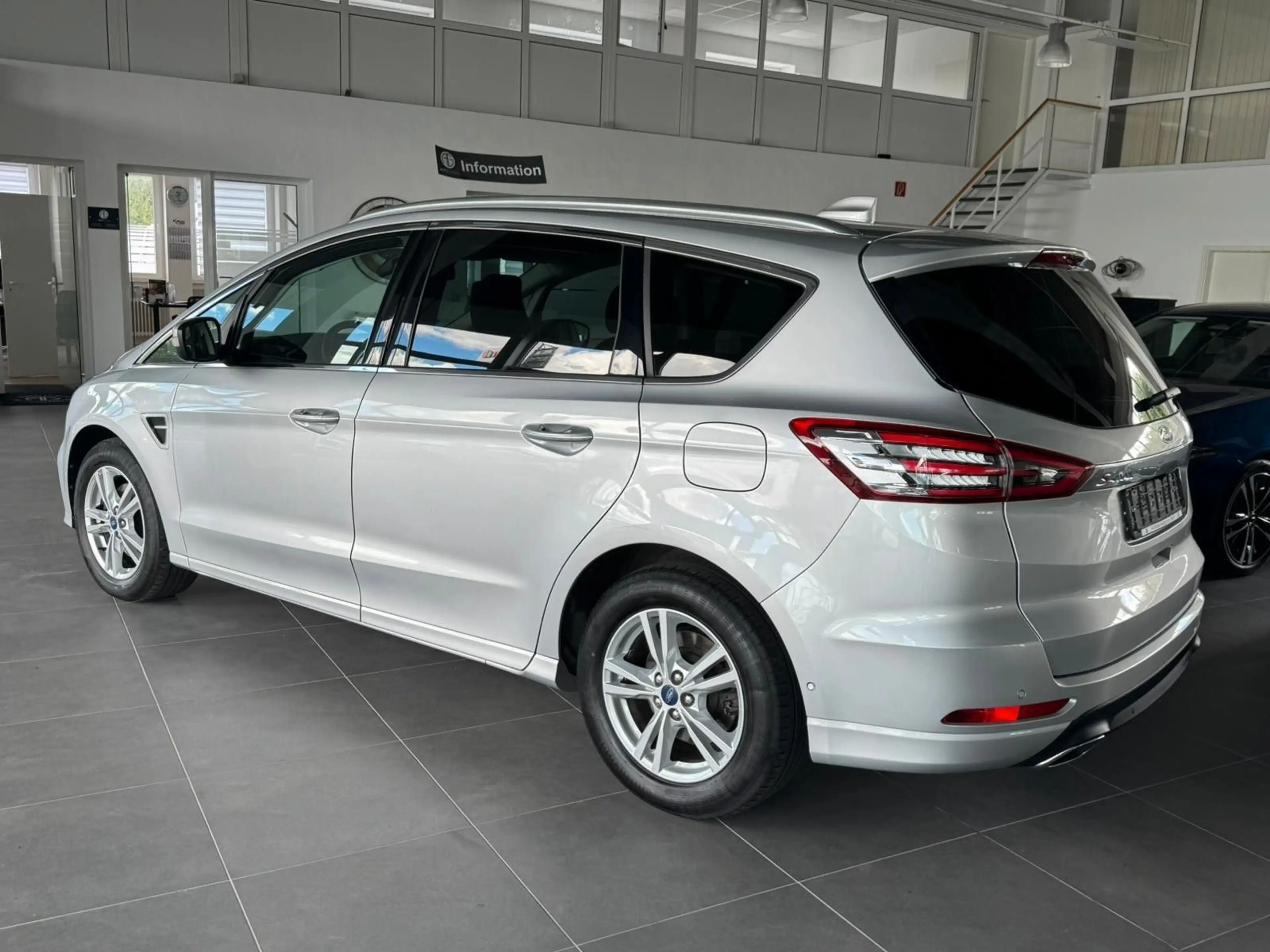 Ford S-Max S-MAX Titanium*AUTOM*NAVI* — photo 4