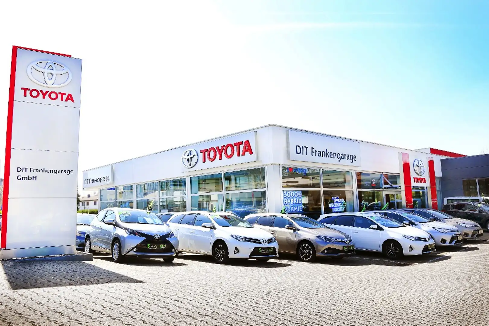Toyota Corolla Touring Sports 2.0 Hybrid Teamplayer SHZ Fehér - 2