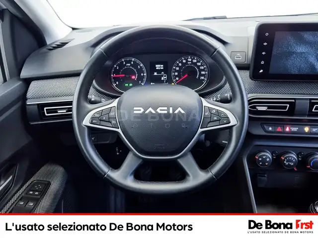 Dacia Sandero view 10