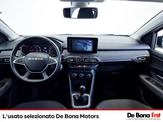 Dacia Sandero view 9