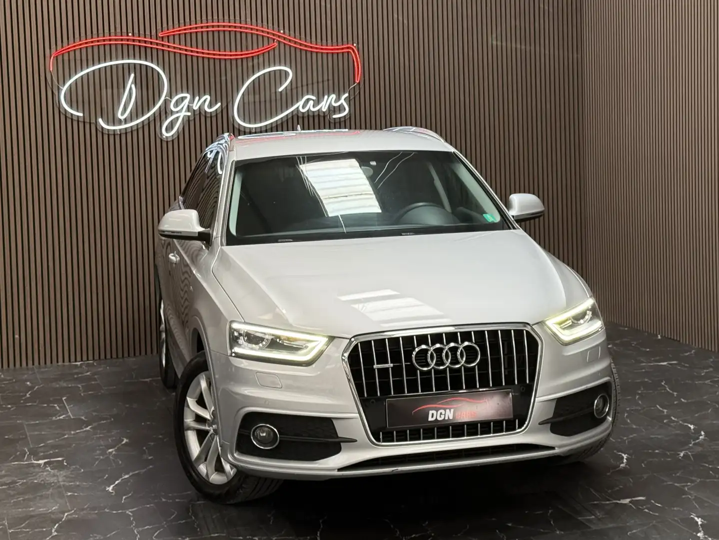 Audi Q3 Q3 2.0 TDi Quattro S line S tronic Gris - 2