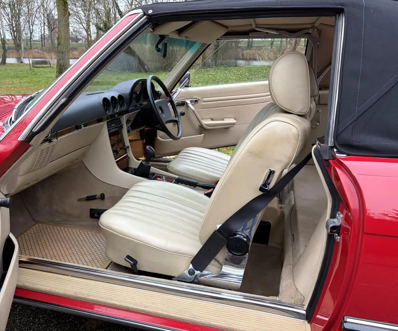 Mercedes-Benz SL 280 SL Stunning 20.570 km Full History. Rot - 2