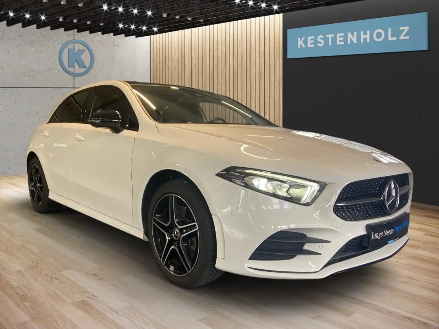 Mercedes-Benz A 250 A 250 e Kompaktlimousine *AMG*NIGHT*STHZ*KAMERA* Weiß - 2