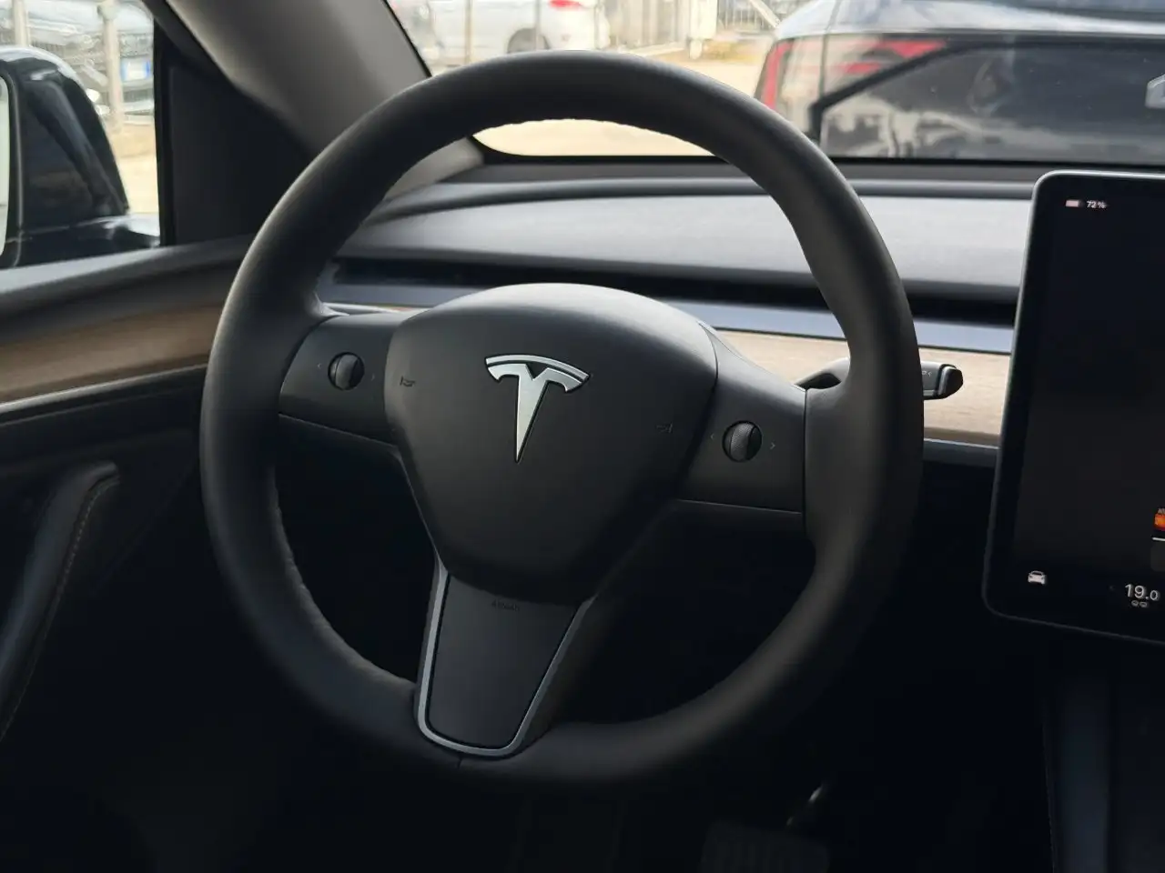 Tesla Model Y Long Range Dual Motor AWD | 208 ch | BVA | Autopilot | Toit panoramique | Jantes 20" | Sièges AV/AR chauffants | Caméra 360°
