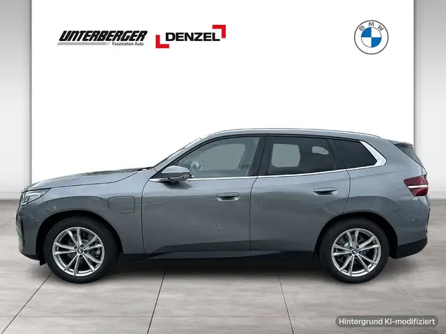 BMW X3 view 3
