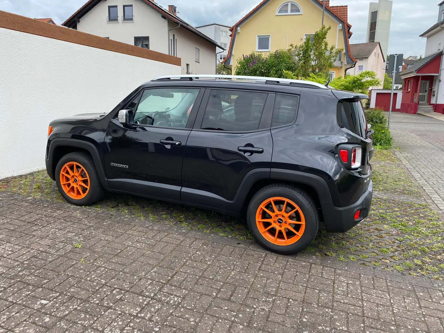 Jeep Renegade 1.4 MultiAir Limited Schwarz - 2
