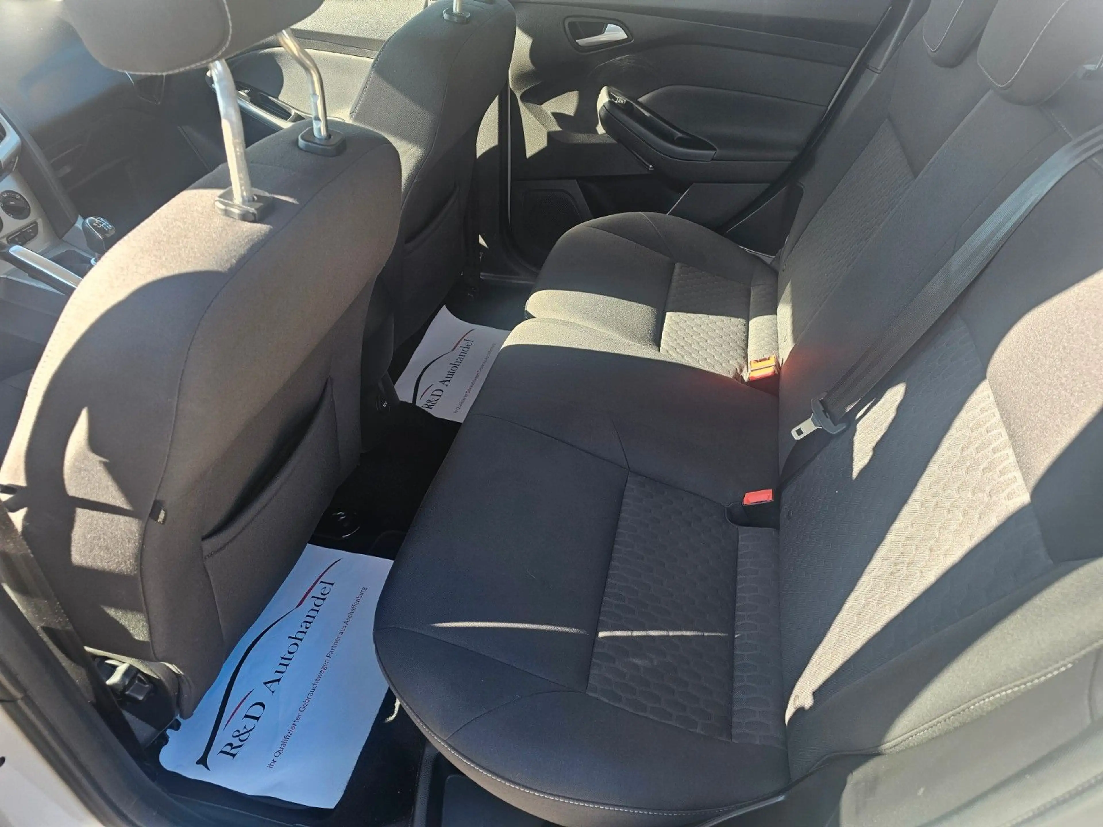 Ford Focus Turnier Champions Edition — photo 14