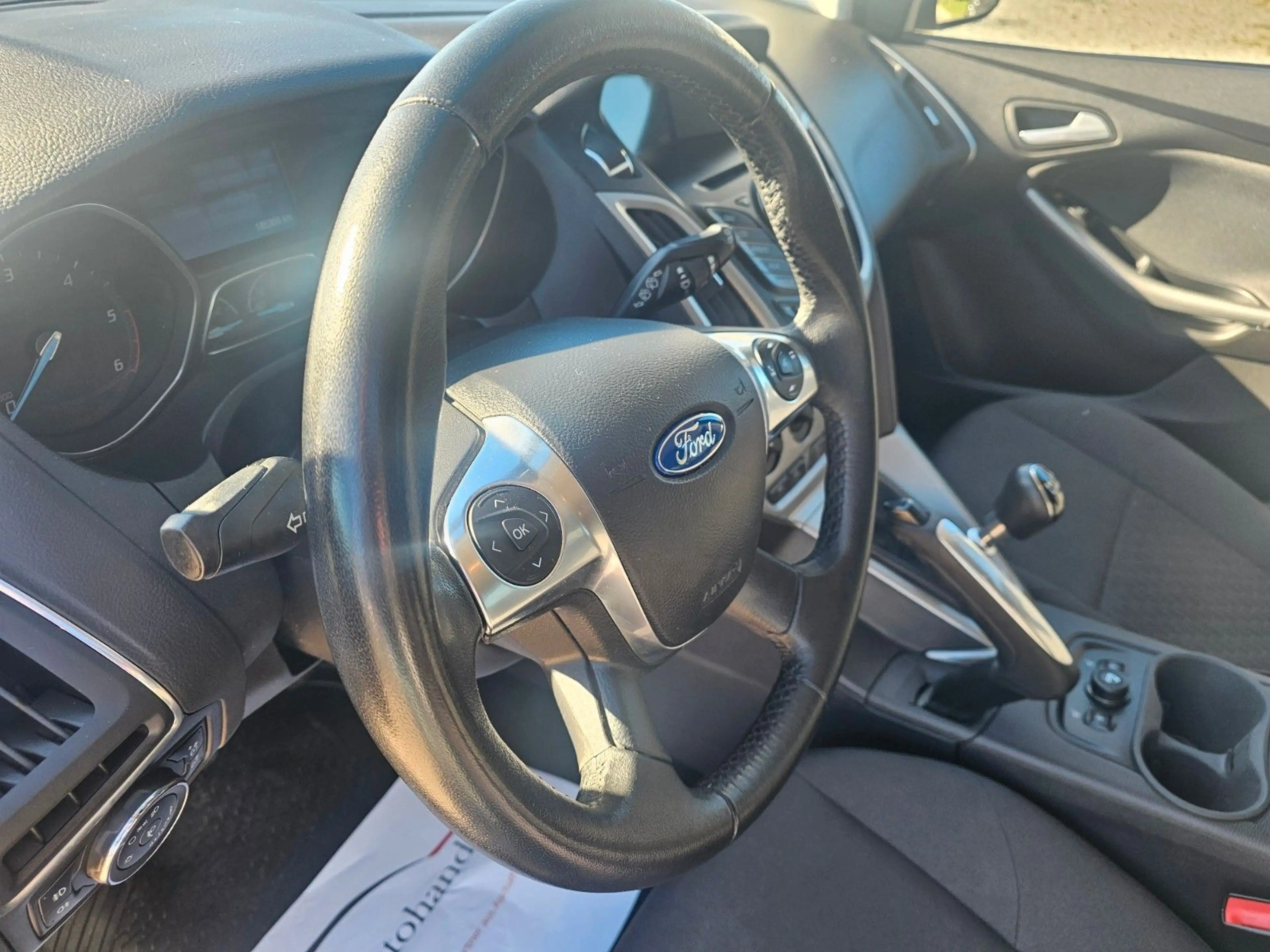 Ford Focus Turnier Champions Edition — photo 13