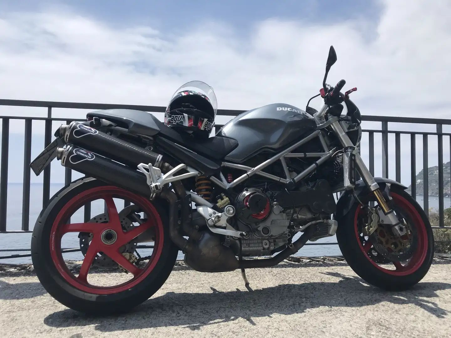 Ducati Monster S4R colorazione Senna - 1