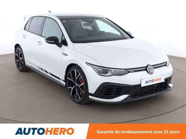 Volkswagen Golf view 8