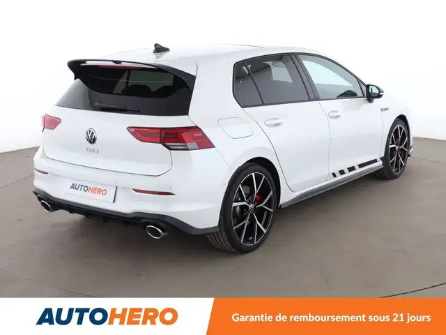 Volkswagen Golf view 6