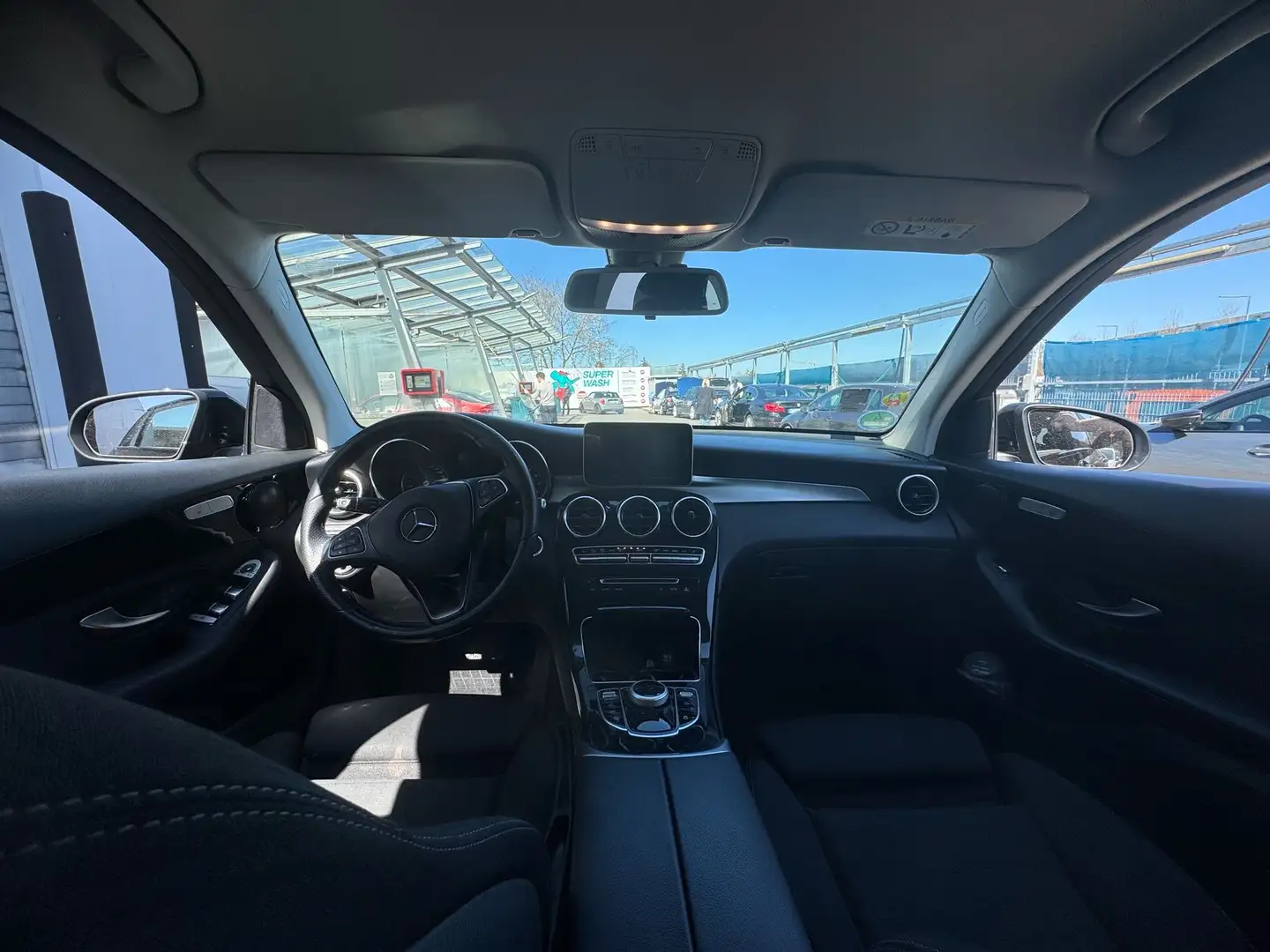 Mercedes-Benz GLC 250 4Matic 9G-TRONIC - 2