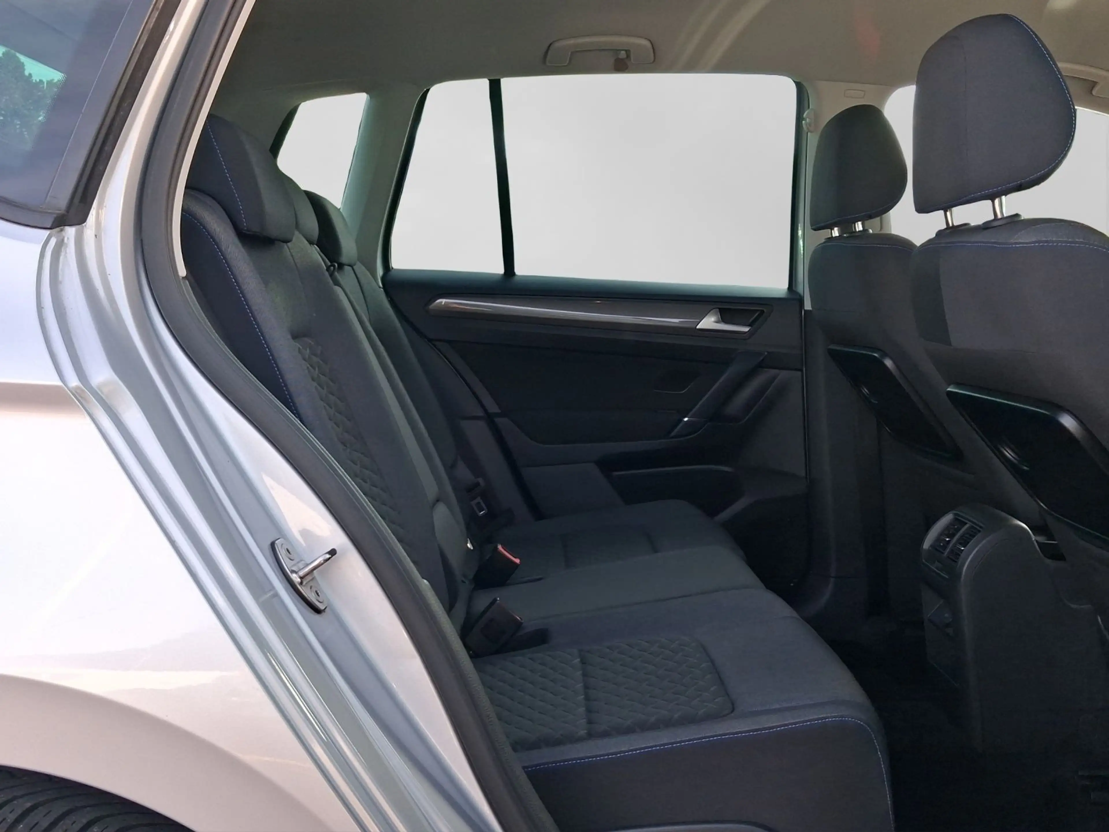 Volkswagen Golf Sportsvan 1.0 TSI JOIN LM GJR SHZ — photo 6