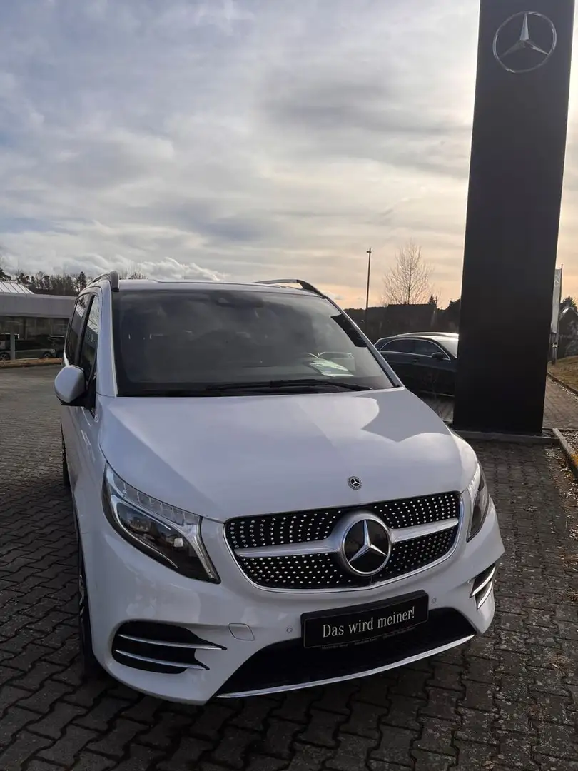 Mercedes-Benz V 300 d AMG / 2xSchiebetüren / 7 Sitze Weiß - 2