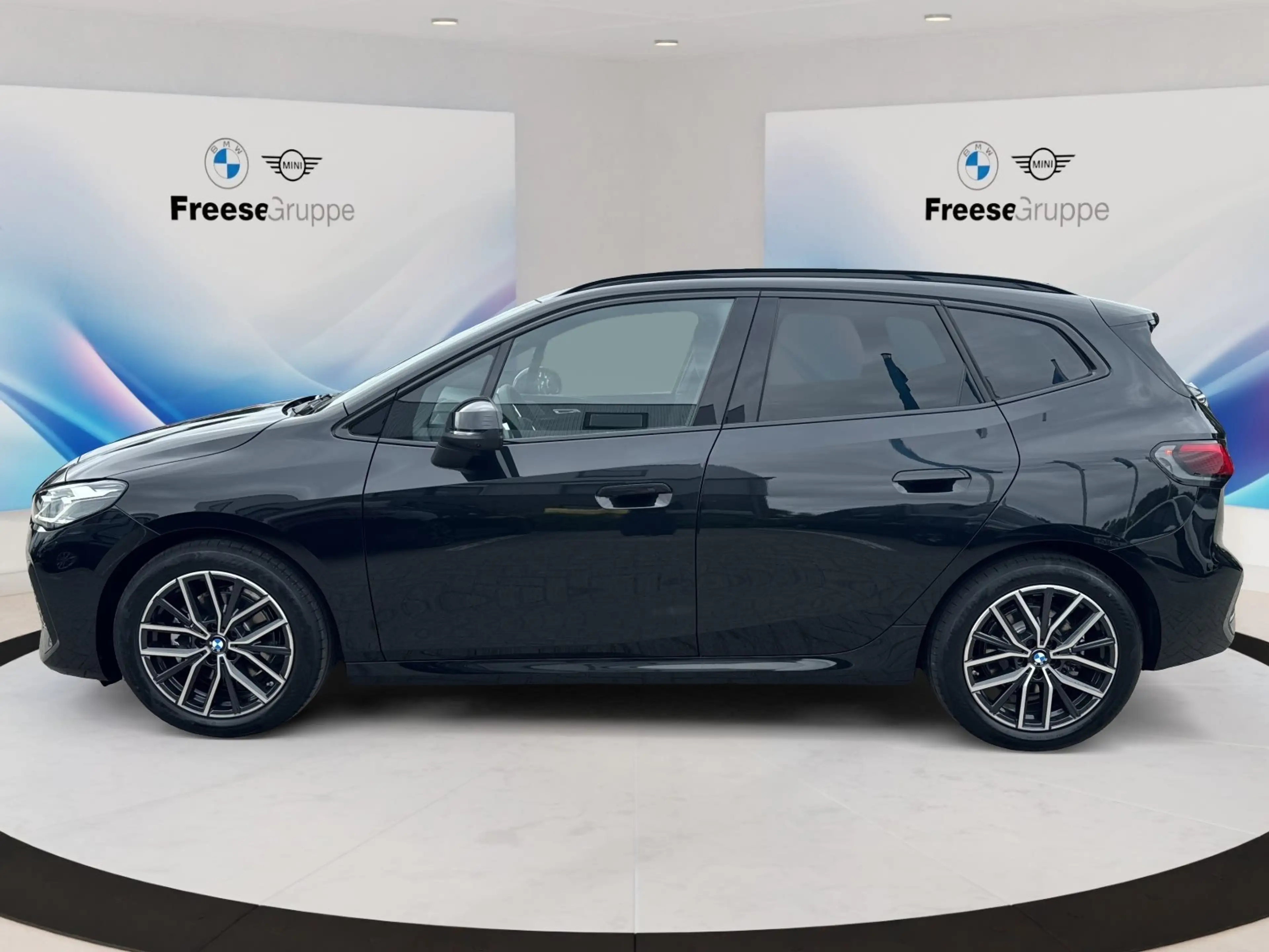 BMW 220 i AHK 360° HEAD-UP PANO RFK HIFI LENKRADHZ BT — photo 3