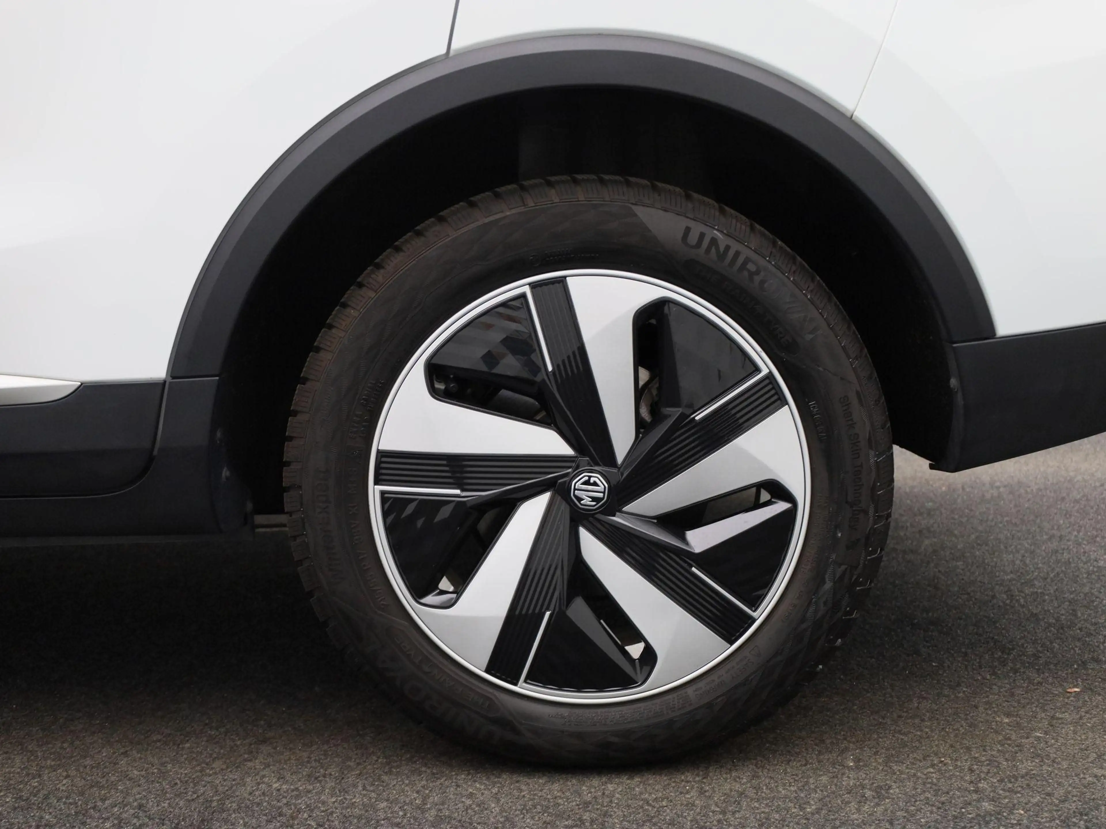 MG ZS Standard Range 51 kWh Comfort — photo 13
