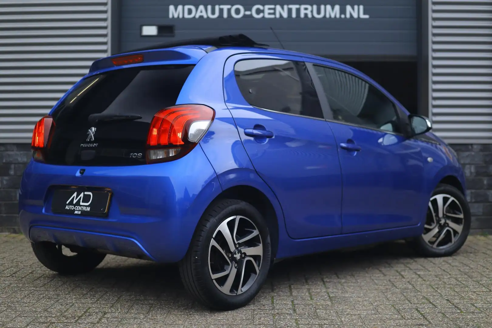 Peugeot 108 1.0 e-VTi Allure TOP!| Opendak| Camera| Climate co Bleu - 2