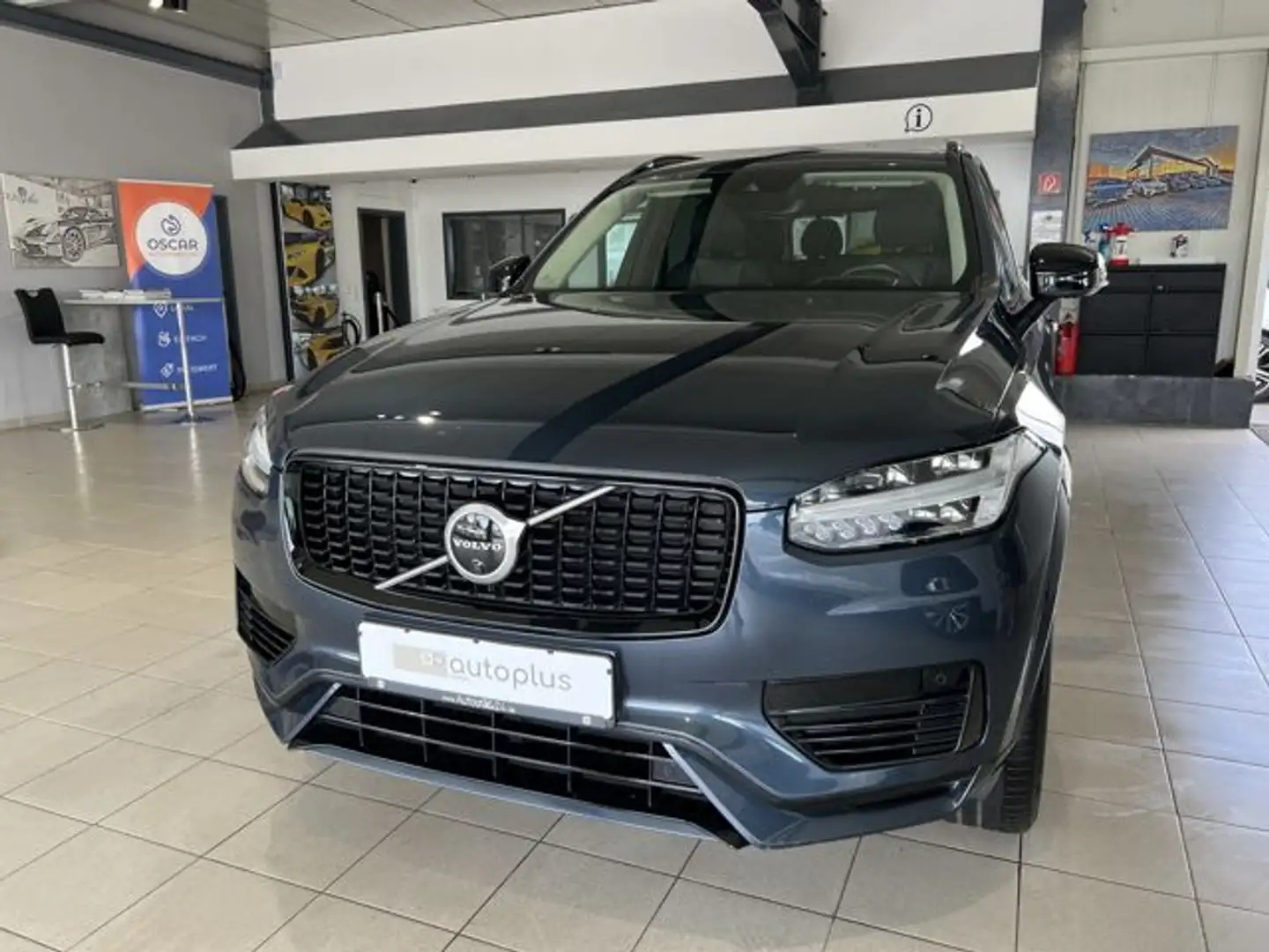 Volvo XC90 T8 R-Design Expression Recharge AWD 22" HUD Blau - 2