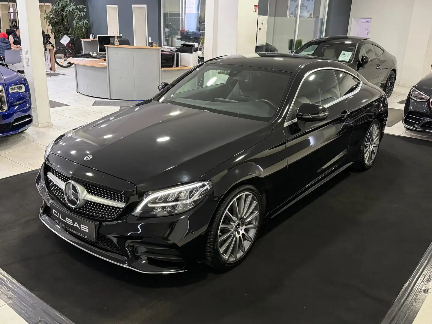 Mercedes-Benz C 200 Coupe AMG-Line *KAM*BURM*LED*CARPLAY*NAVI* Zwart - 2