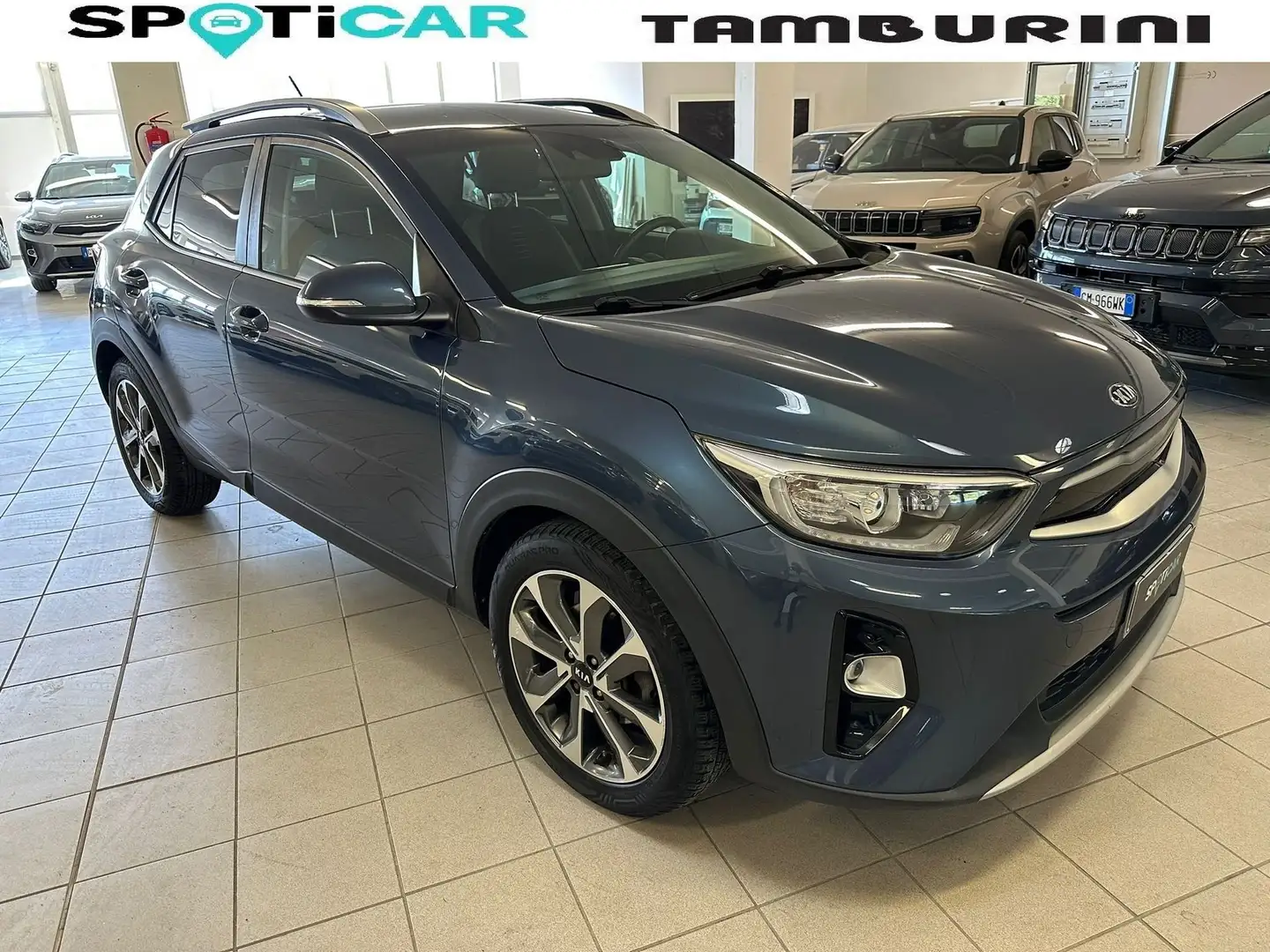 Kia Stonic 1.6 CRDi 110CV Energy Modrá - 1