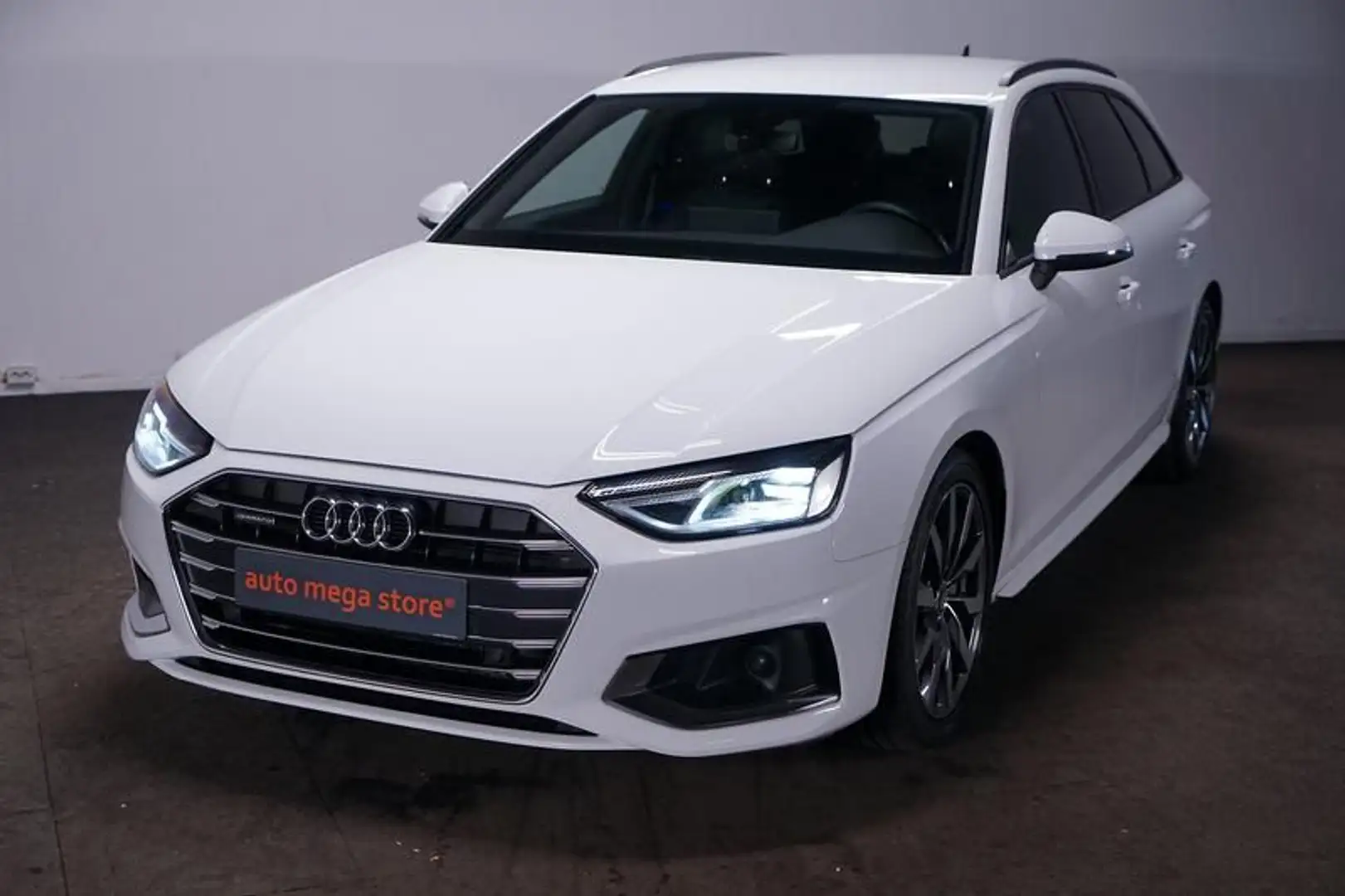 Audi A4 2.0 TDI Quattro Advanced S Tronic*PDC*Navi*L Weiß - 1